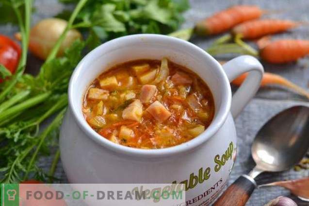 zuppa di verdure semplice con prosciutto