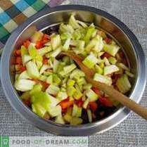Винегрет с ябълка и кисело зеле - вкусна салата към гладно