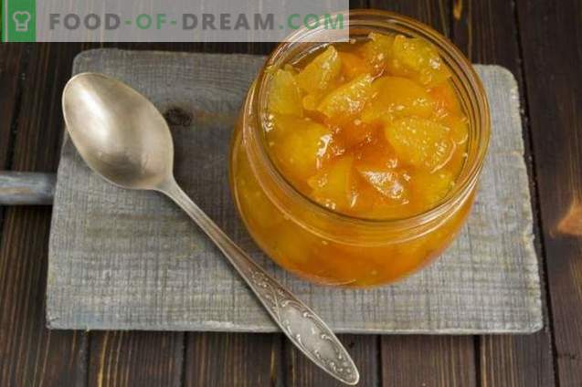 Pumpkin jam with physalis, apples and orange