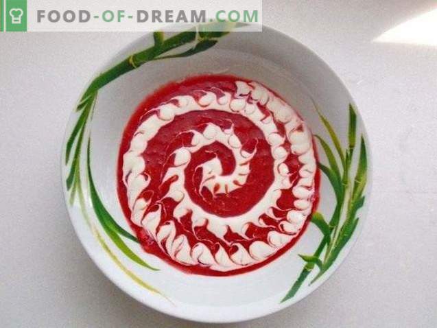 Десерт от супа от ягоди