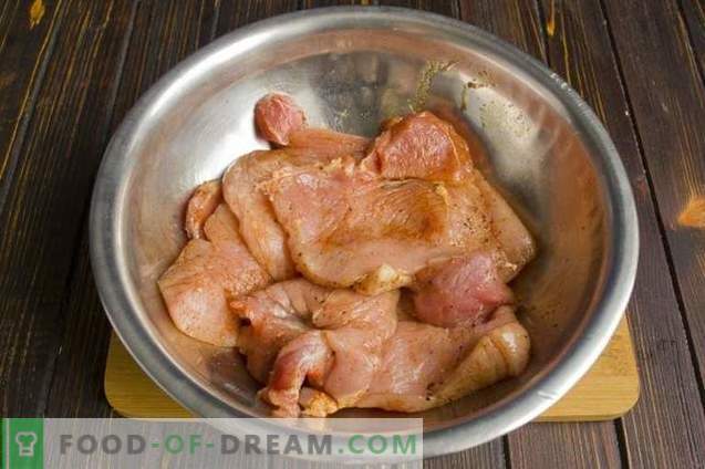 Вкусно свинско месо с нахут и лук във фурната