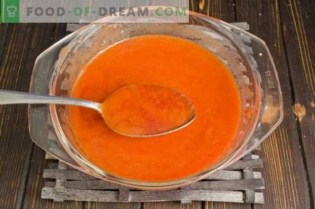 Лютеница - български пипер и доматен сос