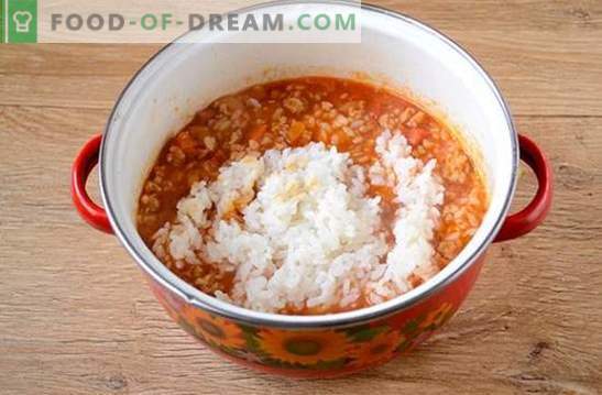 Ориз с кайма и зеленчуци в домати: фантазия за ризото от наличните продукти. Рецепта за приготвяне на ориз с кайма и зеленчуци в домат: стъпка по стъпка