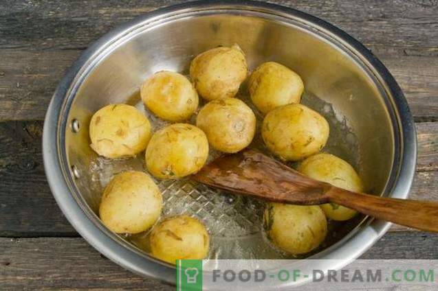 Нови картофи, пържени в тиган