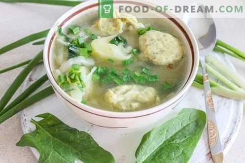 Зеленчукова супа с кнедли - задоволителна и здрава!