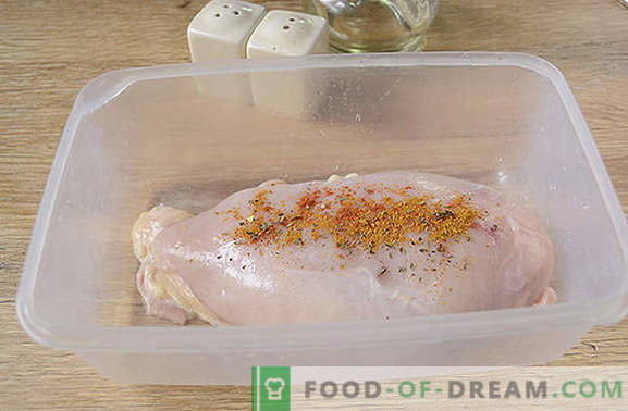 Пилешко филе във фолио в бавен котлон: високопротеиново и нискокалорично ястие. Диверсифицирайте диетата - печете гърдата във фолио в бавен котлон!
