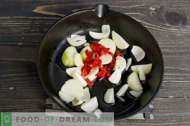 Vegetable paste with pepper and eggplants