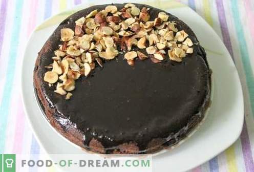 Шоколадова торта с шоколадова глазура и лешници